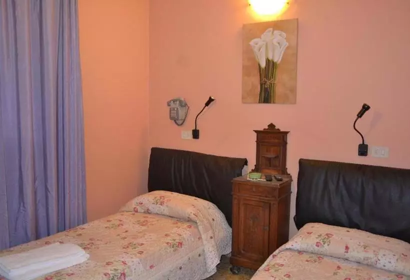 فندق Albergo Ristorante Garden