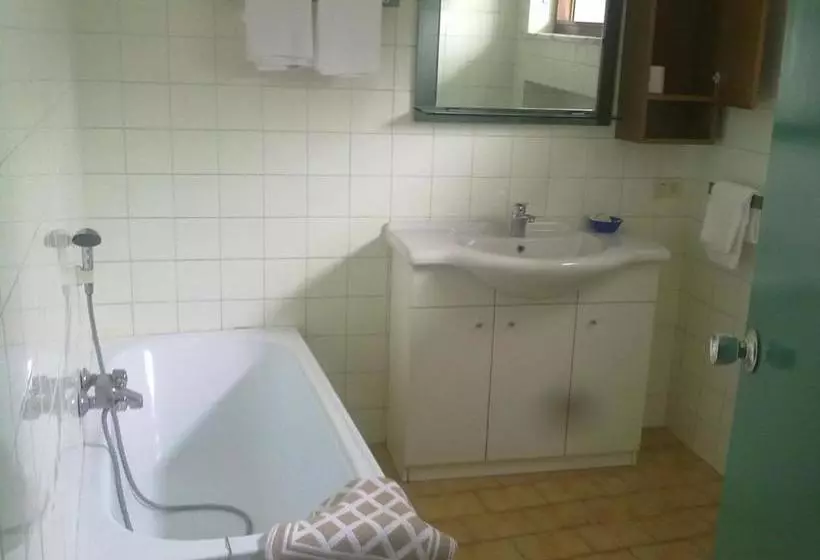 فندق Albergo Ristorante Garden