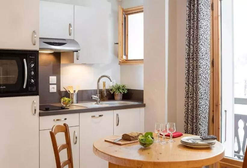 Отель Hôtel Et Appart'hôtel De L'hermitage