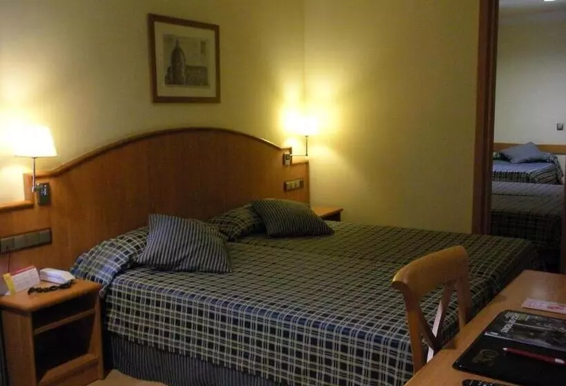 ホテル Ii Castillas Madrid