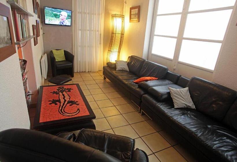 בית מלון כפרי Le Chalet