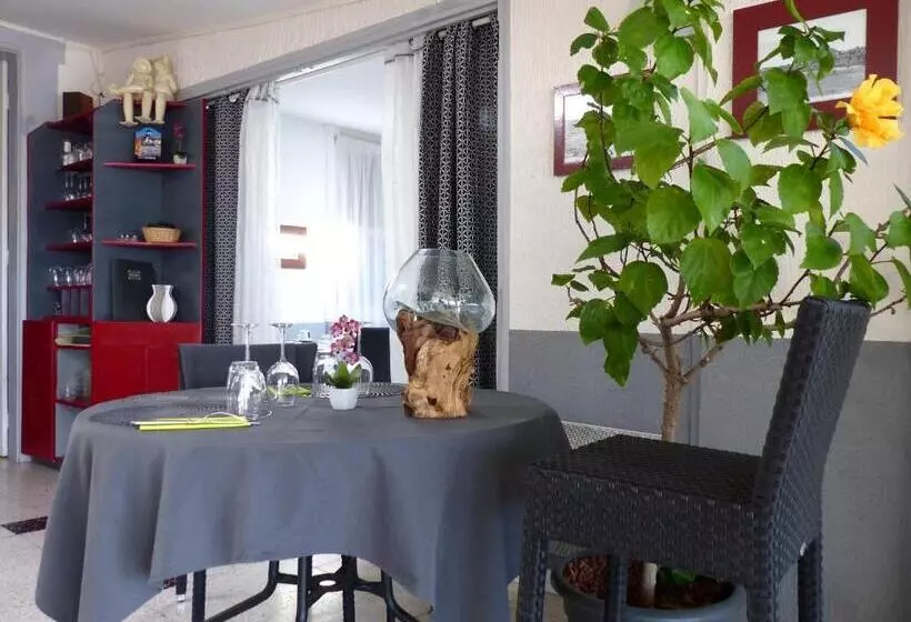 Отель Le Chalet