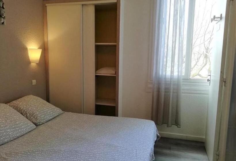 בית מלון כפרי Le Chalet