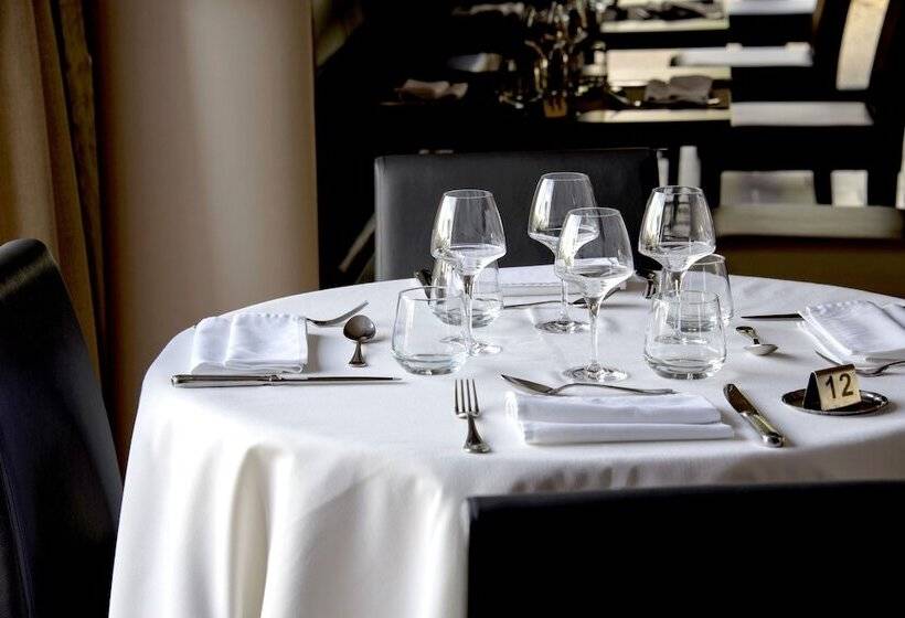 בית מלון כפרי Logis Hôtel La Ferme De Flaran