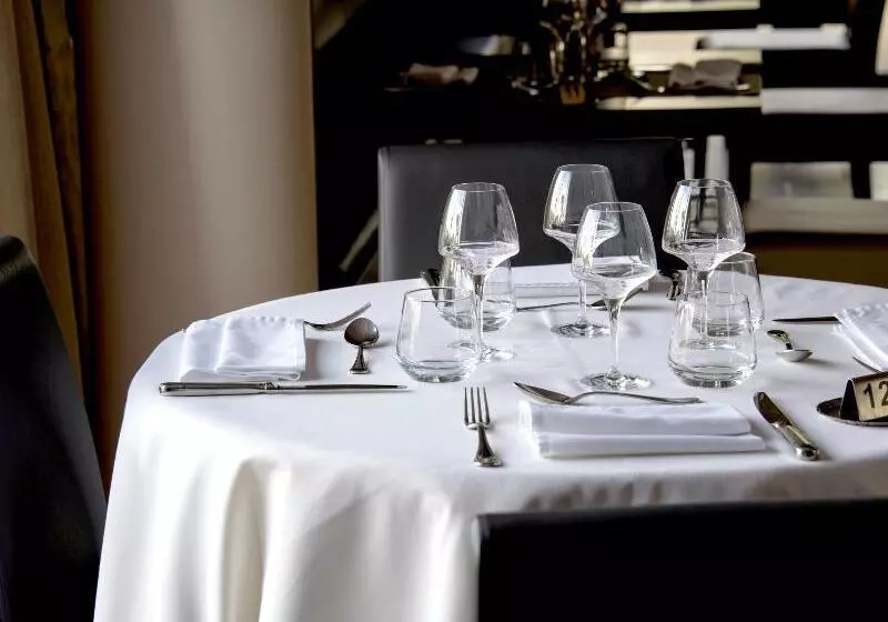 酒店 Logis Hôtel La Ferme De Flaran