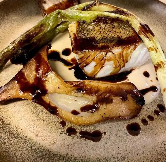 فندق Logis Hôtels & Restaurant Le Cheval Blanc Et Clovis