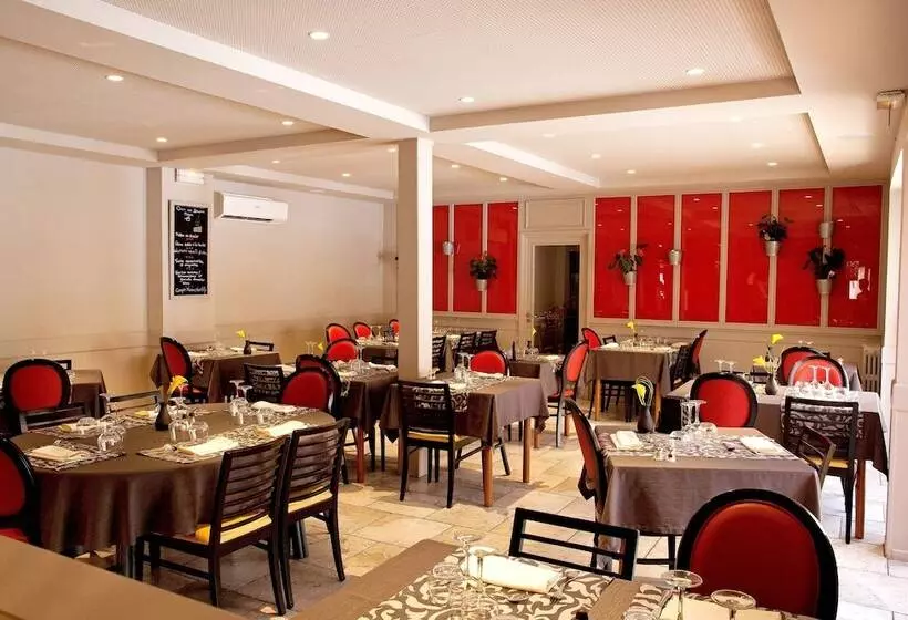 فندق Logis Hôtel Restaurant Azalées