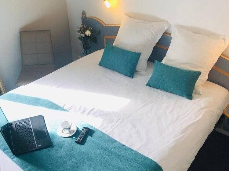 בית מלון כפרי Logis Hôtel Restaurant Azalées