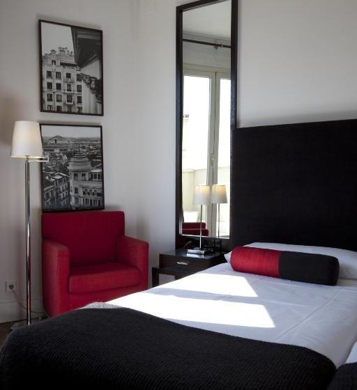 هتل Quatro Puerta Del Sol