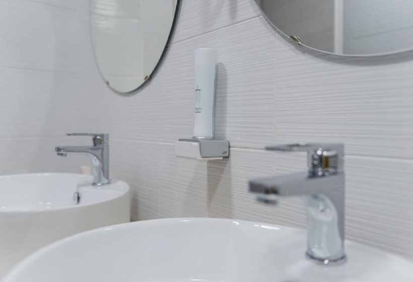 בית מלון כפרי Royal