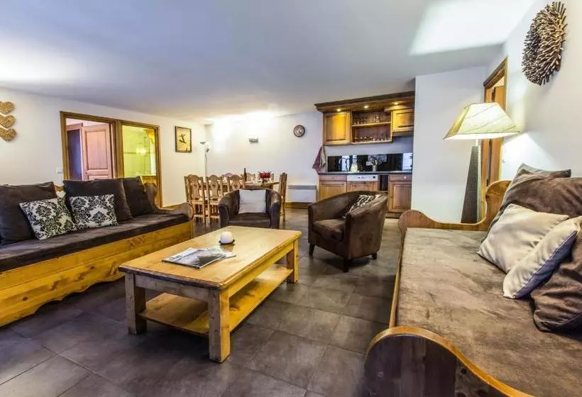 هتل Residence And Spa Vallorcine Montblanc