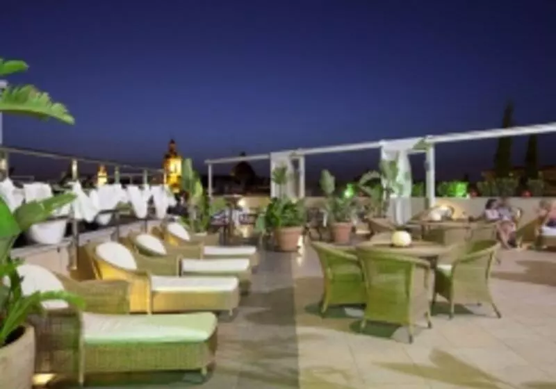 هتل Sevilla Center