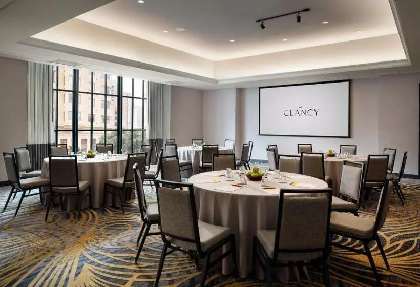 فندق The Clancy Autograph Collection