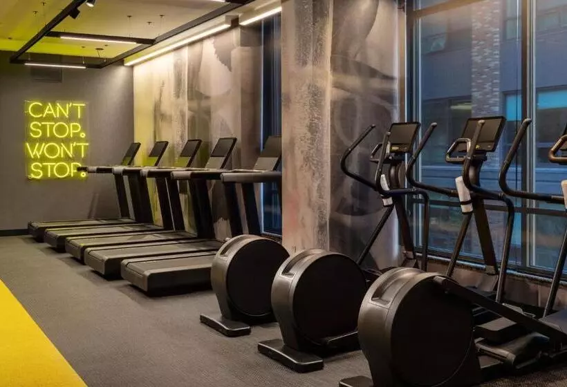 فندق The Clancy Autograph Collection