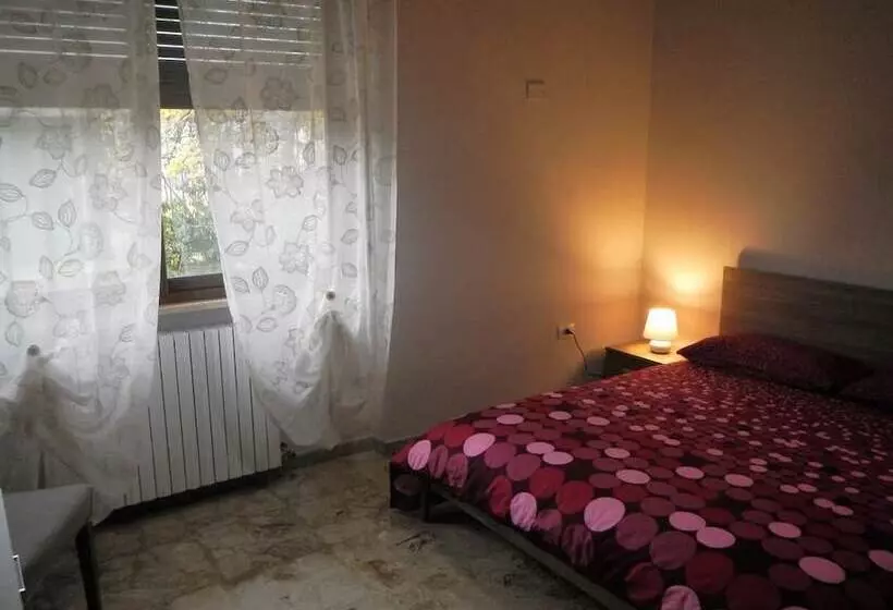 Aamiaismajoitus (B&B) Casa Licinia