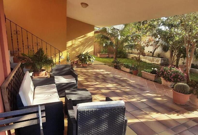 ベッドアンドブレックファースト Janas