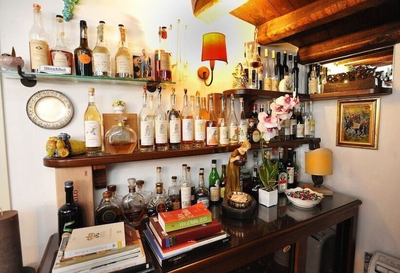 تختخواب و صبحانه Le Giare