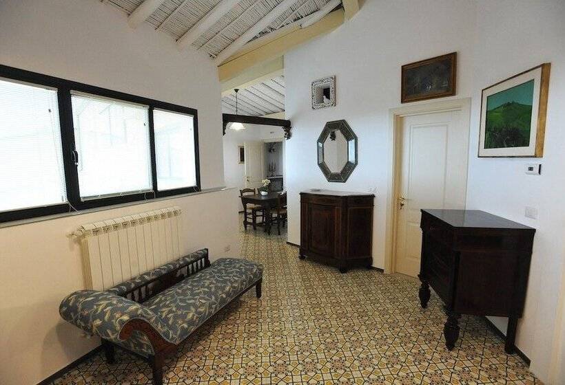 تختخواب و صبحانه Le Giare