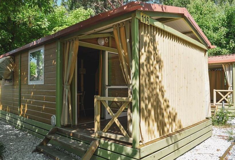 בית מלון כפרי Camping Village Versilia Mare