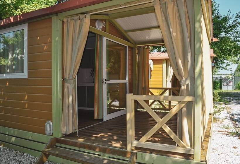 בית מלון כפרי Camping Village Versilia Mare