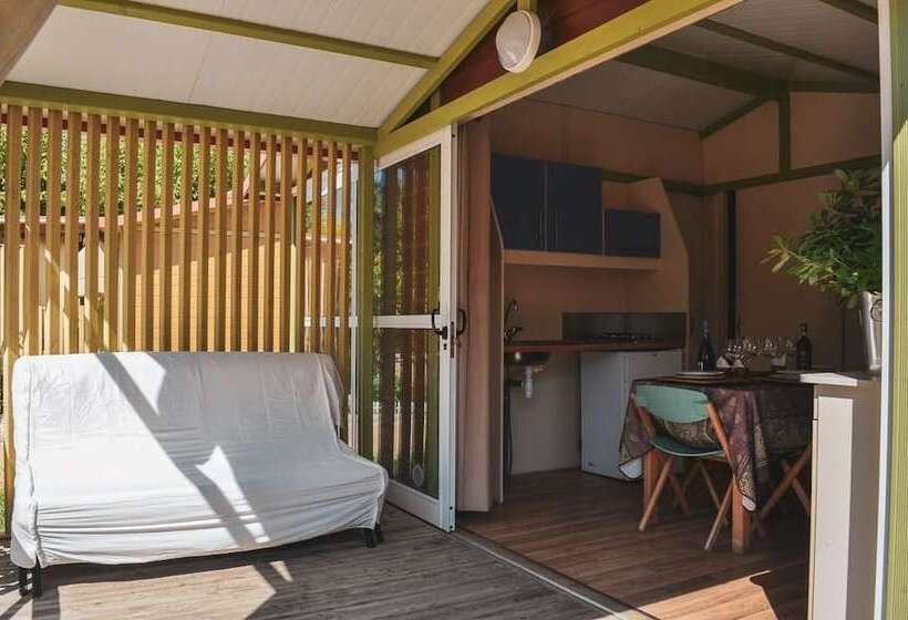 בית מלון כפרי Camping Village Versilia Mare