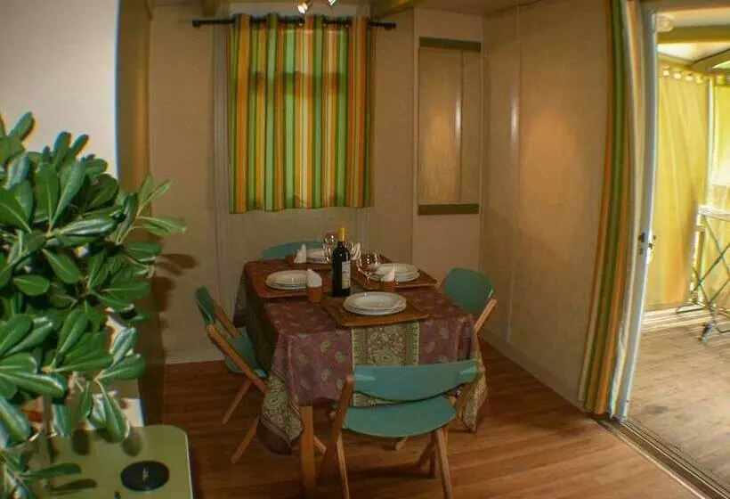 Hotelli Camping Village Versilia Mare