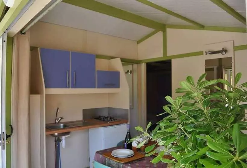 Hotelli Camping Village Versilia Mare