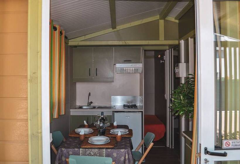 בית מלון כפרי Camping Village Versilia Mare