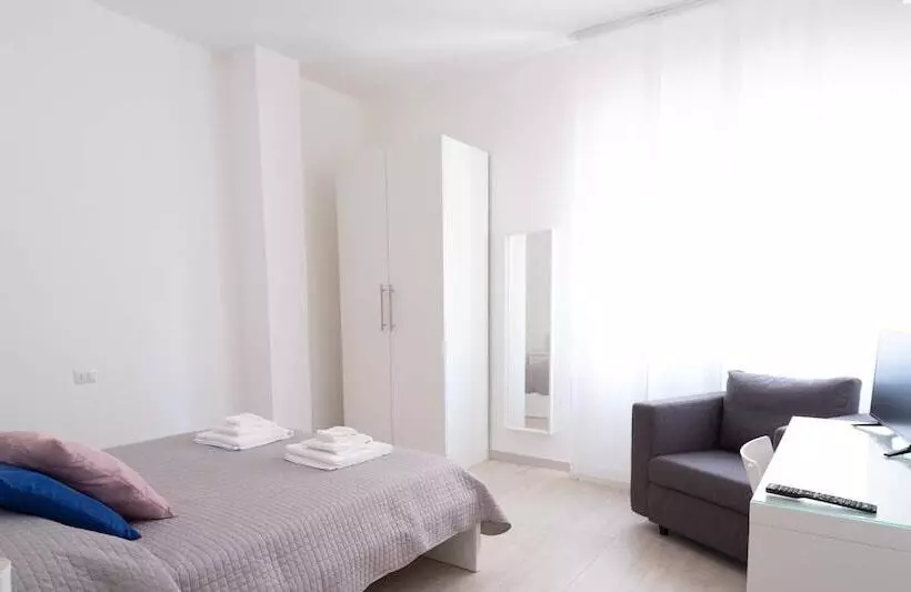 پانسیون Casa Viviana  Bari Policlinico