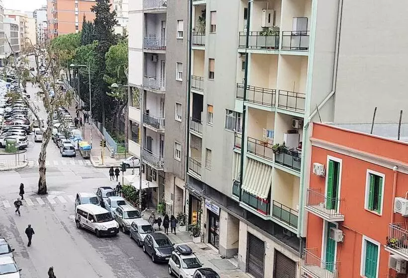 پانسیون Casa Viviana  Bari Policlinico