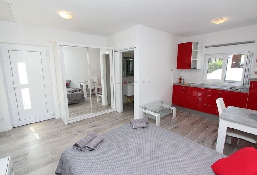 پانسیون Guest House Mafi