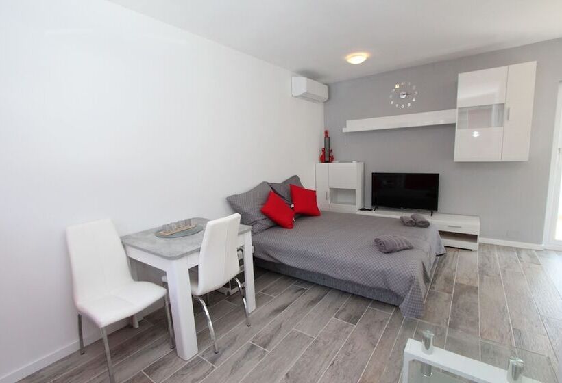 پانسیون Guest House Mafi