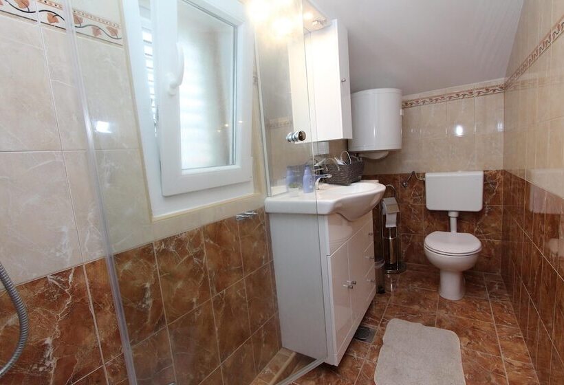 پانسیون Guest House Mafi