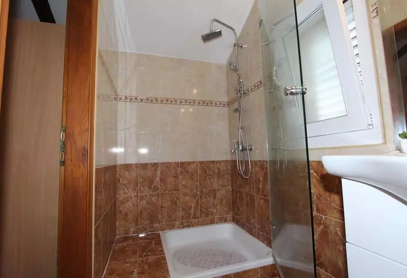 پانسیون Guest House Mafi