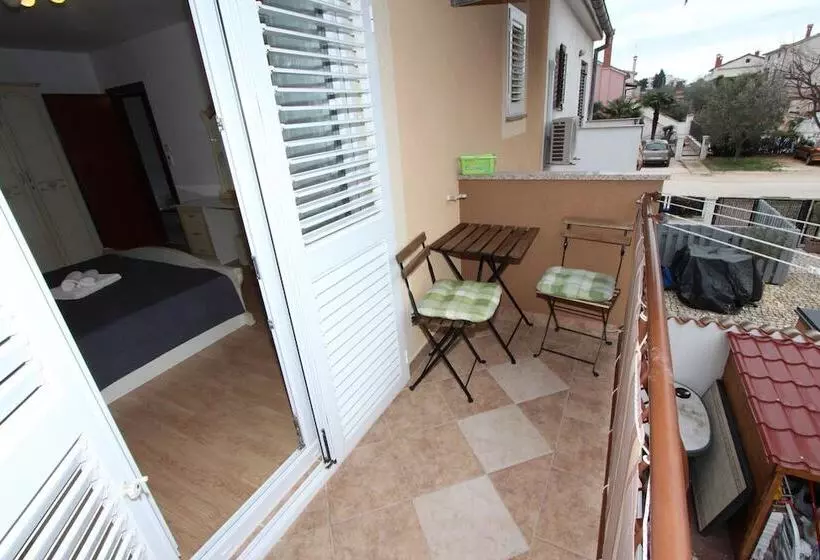 پانسیون Guest House Mafi