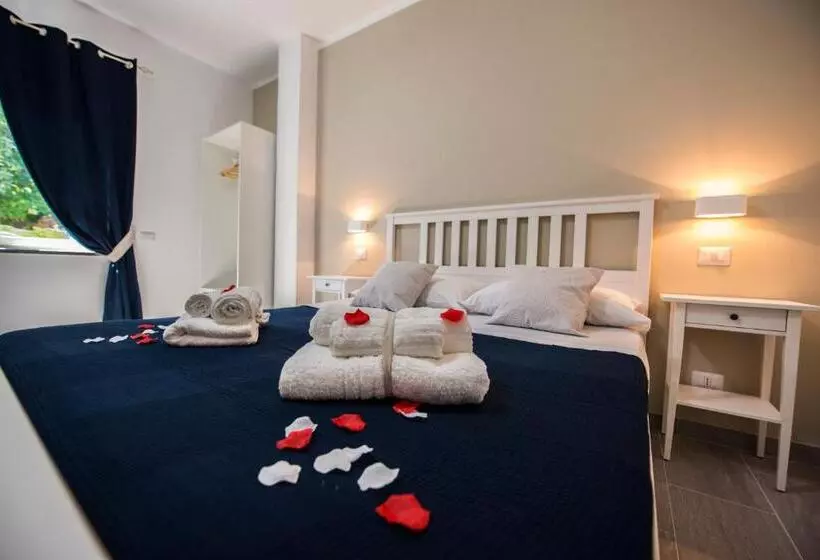 Aamiaismajoitus (B&B) Cosmo Rooms A Pochi Passi Da Tropea