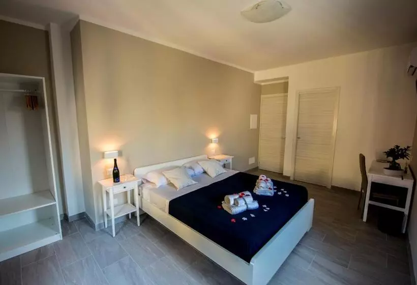 Aamiaismajoitus (B&B) Cosmo Rooms A Pochi Passi Da Tropea