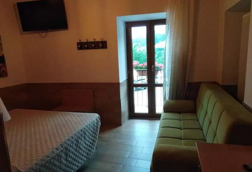 Hotelli Ai 4 Camosci