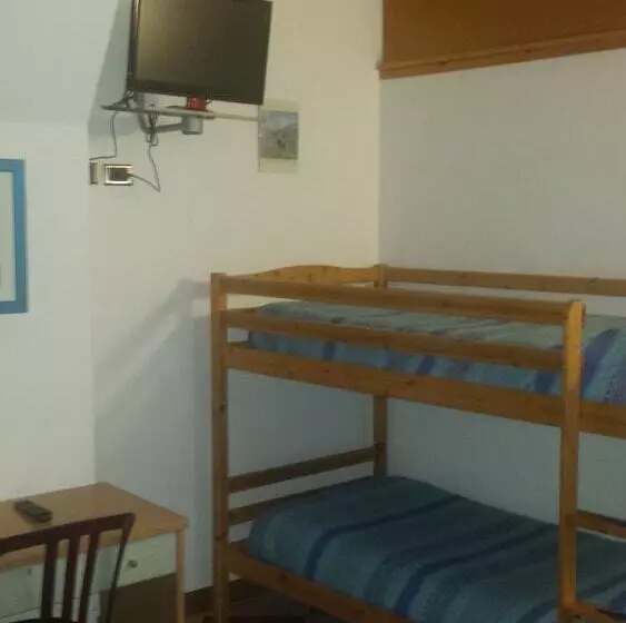 Hotelli Ai 4 Camosci