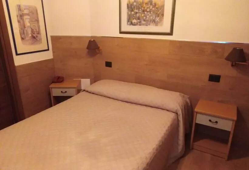 Hotelli Ai 4 Camosci