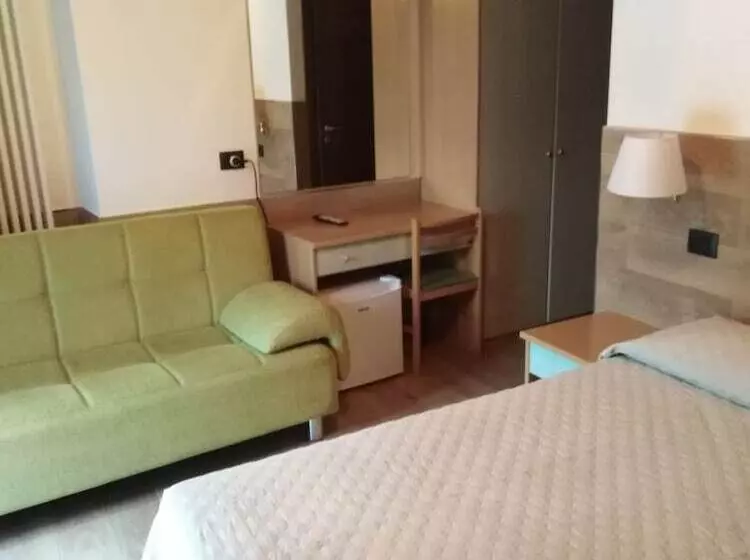 Hotelli Ai 4 Camosci