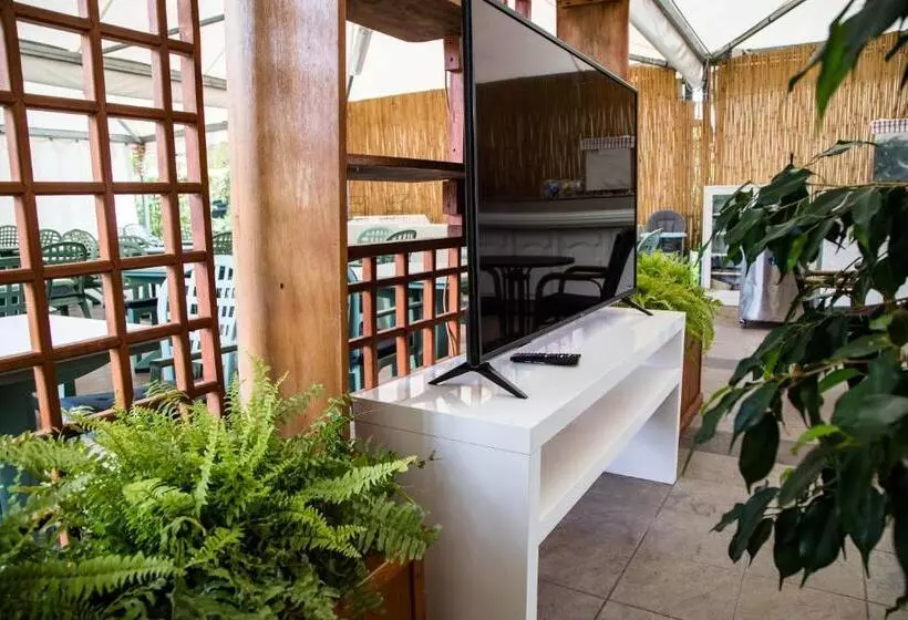 Hotelli La Tavernetta Dei Ronchi