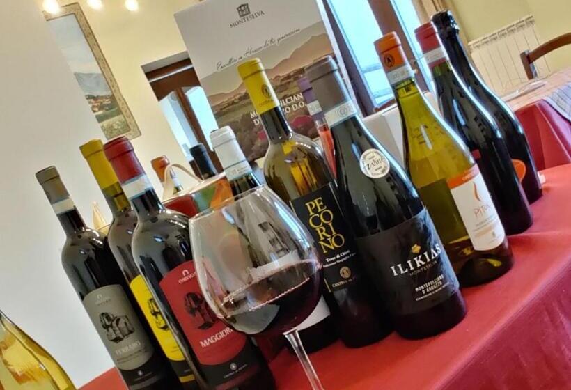 교외 호텔 Il Casaletto Agriturismo Moderno, Vista Panoramica E Cibo Spettacolare  Scurcola Marsicana