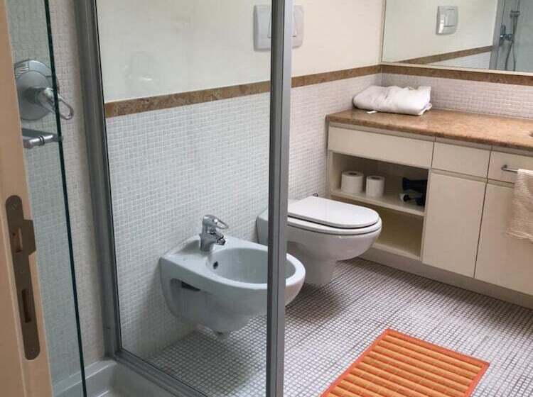 Bed and Breakfast At 9