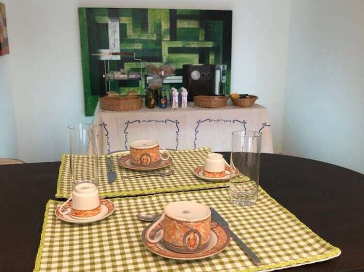 Bed and Breakfast At 9