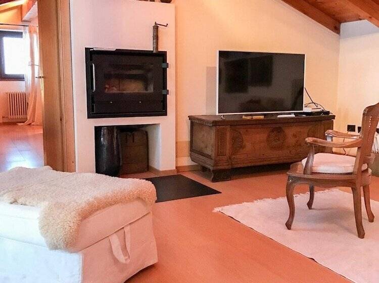 فندق ريفى Verdepiano Bed&camping