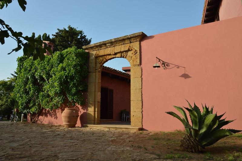 ベッドアンドブレックファースト Casarealia