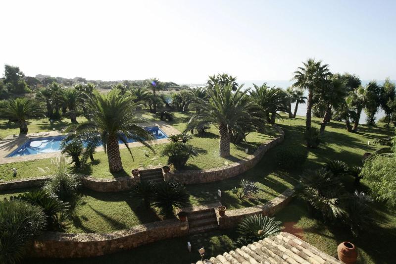 ベッドアンドブレックファースト Casarealia