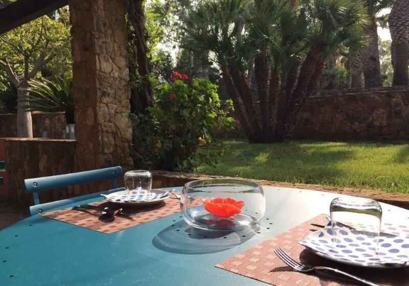 ベッドアンドブレックファースト Casarealia