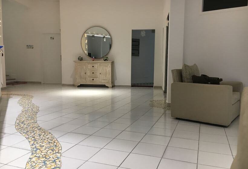 בית מלון כפרי Exagon Flower